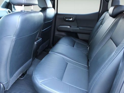 Certified 2021 Toyota Tacoma TRD Sport w/ TRD Premium Sport Package image 20