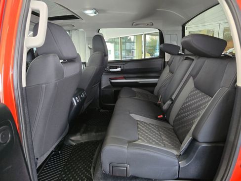Used 2018 Toyota Tundra Limited image 38
