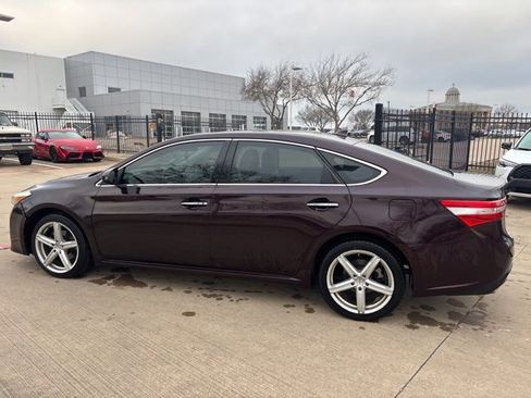 Used 2013 Toyota Avalon Limited image 8