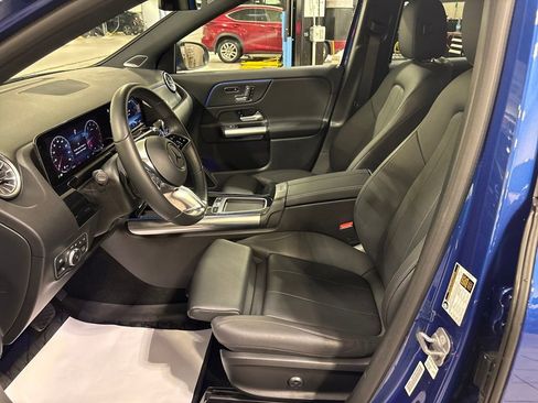 Used 2025 Mercedes-Benz GLA 250 4MATIC image 9