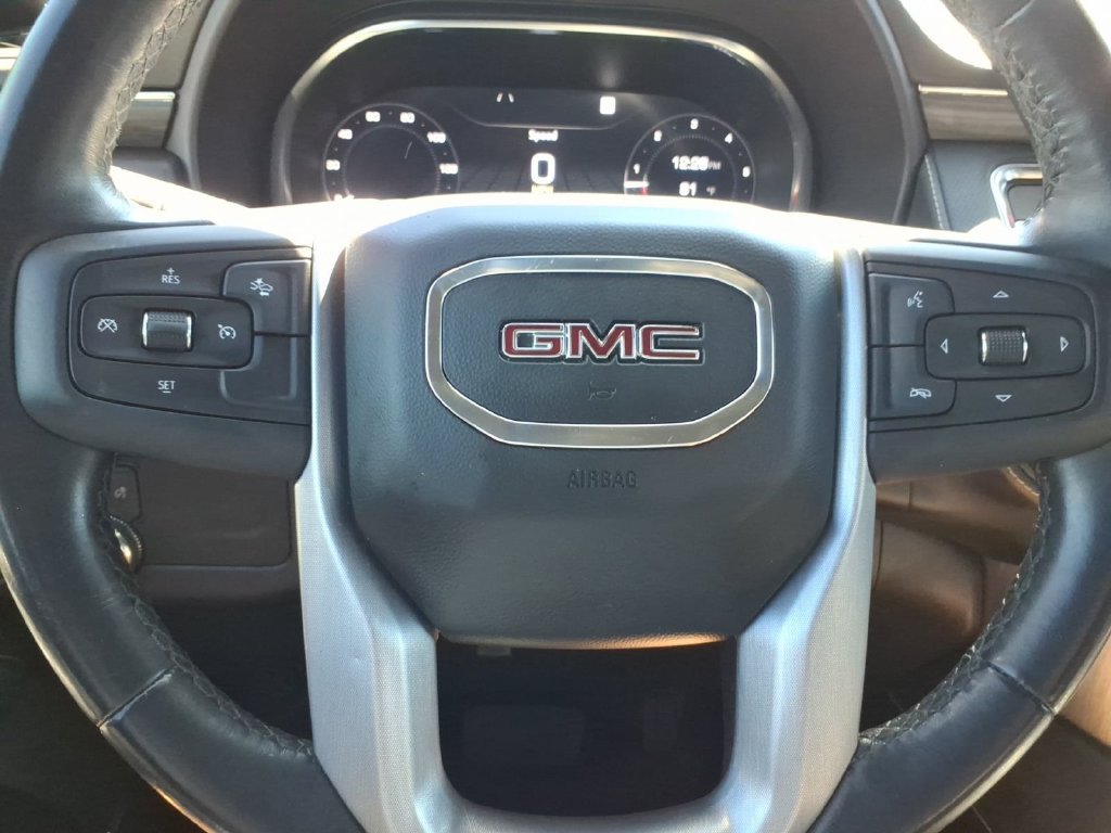 Used 2023 GMC Yukon SLT RWD image 25