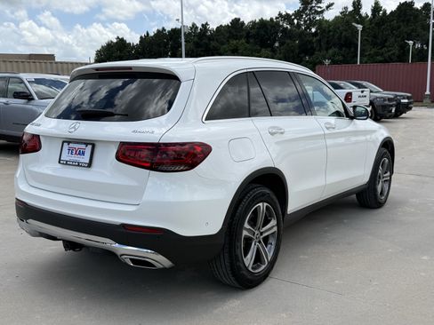 Used 2021 Mercedes-Benz GLC 300 4MATIC image 5