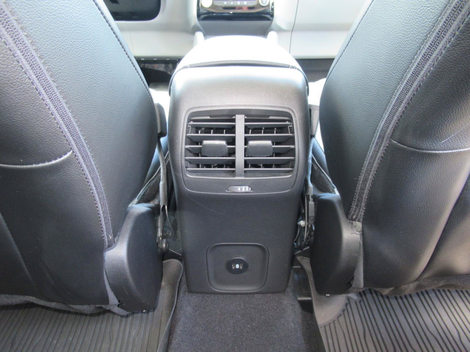 Used 2023 Ford Escape Platinum w/ Premium Technology Package AWD/4WD image 35