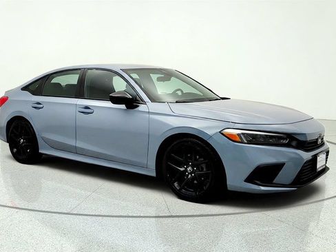 Used 2024 Honda Civic Sport image 3