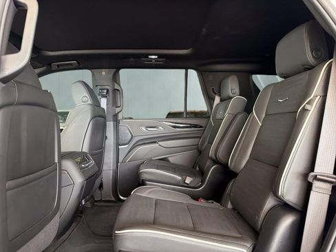 Used 2024 Cadillac Escalade Sport w/ LPO, ONYX Package AWD/4WD image 11