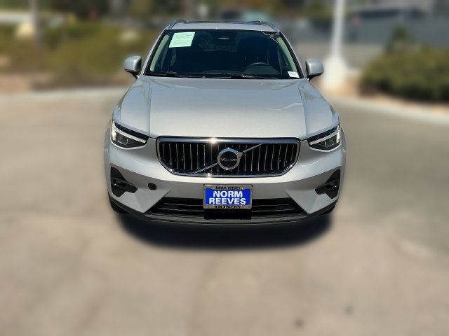 Used 2023 Volvo XC40 B5 Ultimate w/ Protection Package Premier AWD/4WD image 8