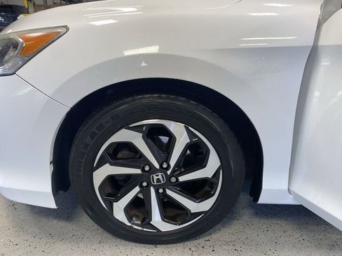 Used 2016 Honda Accord EX-L image 42
