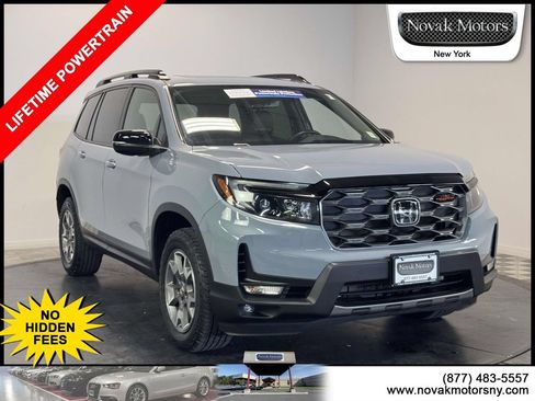 Used 2022 Honda Passport TrailSport image 1