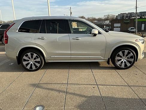 Used 2021 Volvo XC90 T6 Inscription image 7