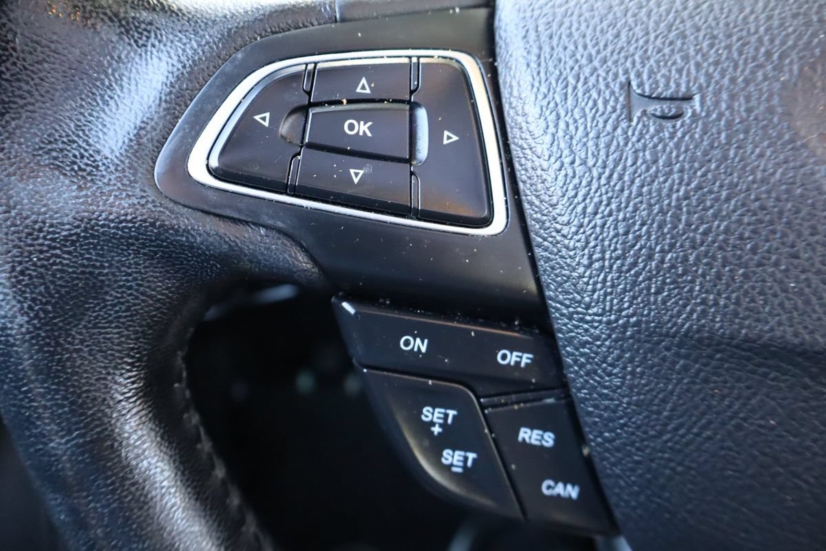 Used 2016 Ford Focus SE w/ Equipment Group 201A FWD image 30