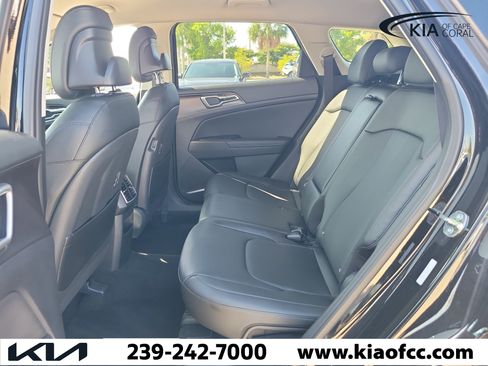Used 2026 Kia Sportage EX FWD image 12