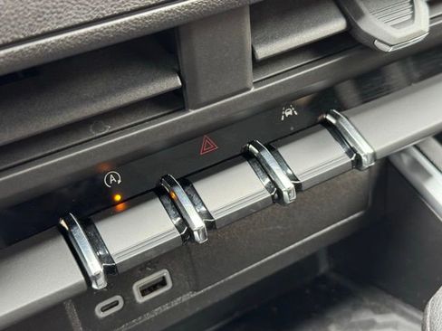 Certified 2023 Chevrolet Colorado Trail Boss w/ Technology Package image 14