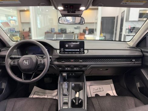 Used 2023 Honda Accord EX image 22