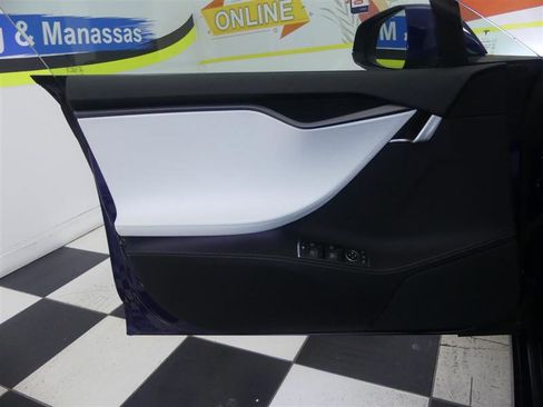 Used 2019 Tesla Model S Performance image 22