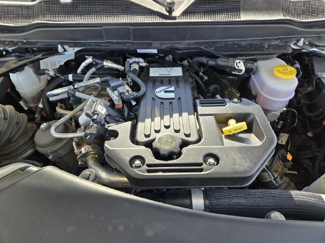 Used 2026 RAM 2500 Laramie AWD/4WD image 39