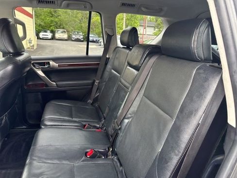 Used 2016 Lexus GX 460 w/ Premium Package AWD/4WD image 10