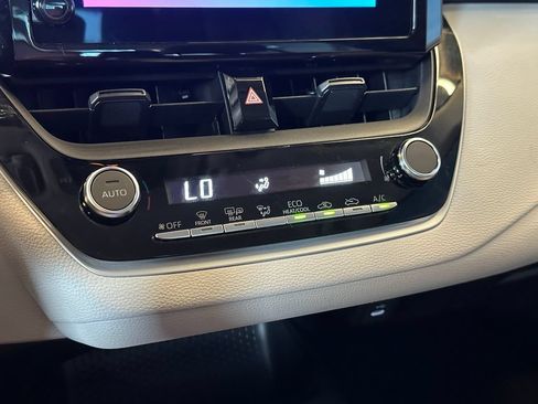 Used 2023 Toyota Corolla LE w/ LE Convenience Package FWD image 15