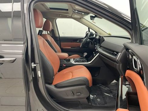 Used 2024 Kia Carnival SX Prestige FWD image 20
