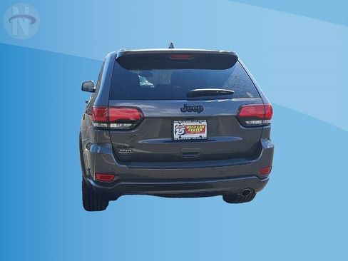 Used 2020 Jeep Grand Cherokee Altitude AWD/4WD image 7