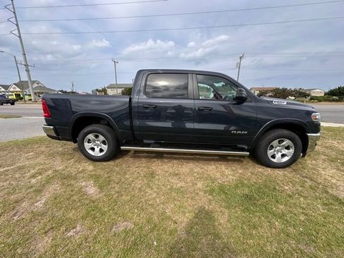 New 2025 RAM 1500 Big Horn AWD/4WD image 8