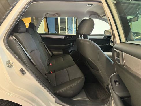 Used 2019 Subaru Outback 2.5i Premium AWD/4WD image 23
