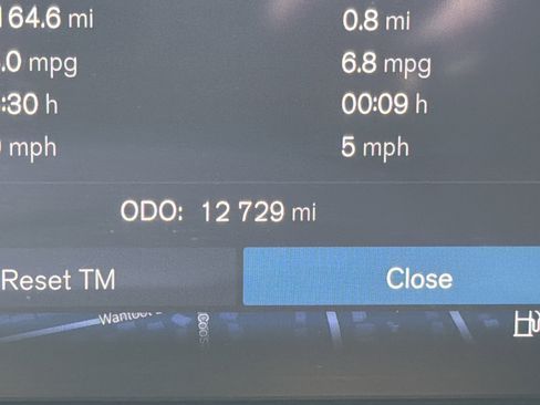 Certified 2025 Volvo XC40 B5 Plus image 22