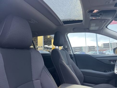 Used 2025 Subaru Outback Premium image 5