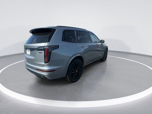 Used 2024 Cadillac XT6 Sport image 8