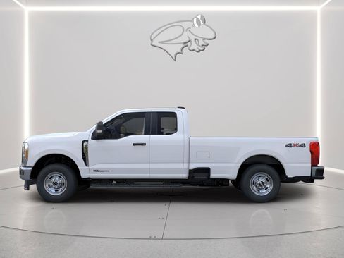 New 2026 Ford F350 XL w/ XL Chrome Package AWD/4WD image 3