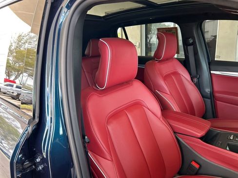 Used 2024 Jeep Wagoneer Launch Edition image 23