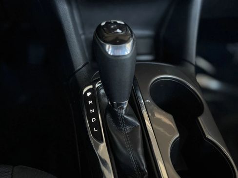 Used 2017 Chevrolet Cruze LT w/ Sun And Sound Package image 35