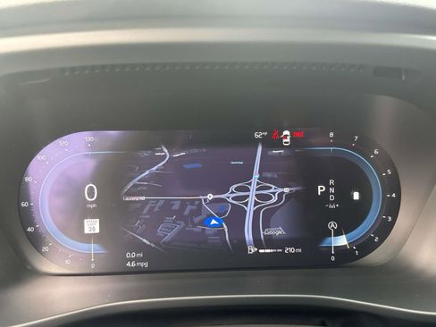 Certified 2024 Volvo XC40 B5 Plus w/ Protection Package Premier image 20