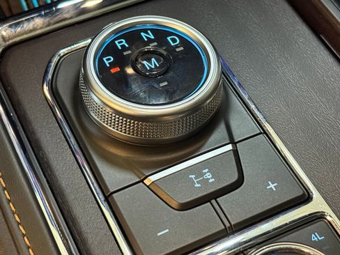 Used 2023 Ford Expedition Max Platinum image 17