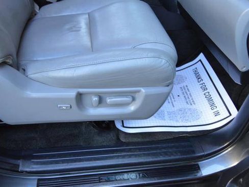 Used 2012 Toyota Sequoia Limited image 35