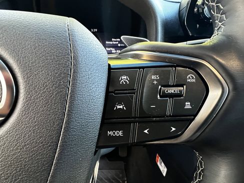 Used 2025 Lexus LX 700h Overtrail image 20