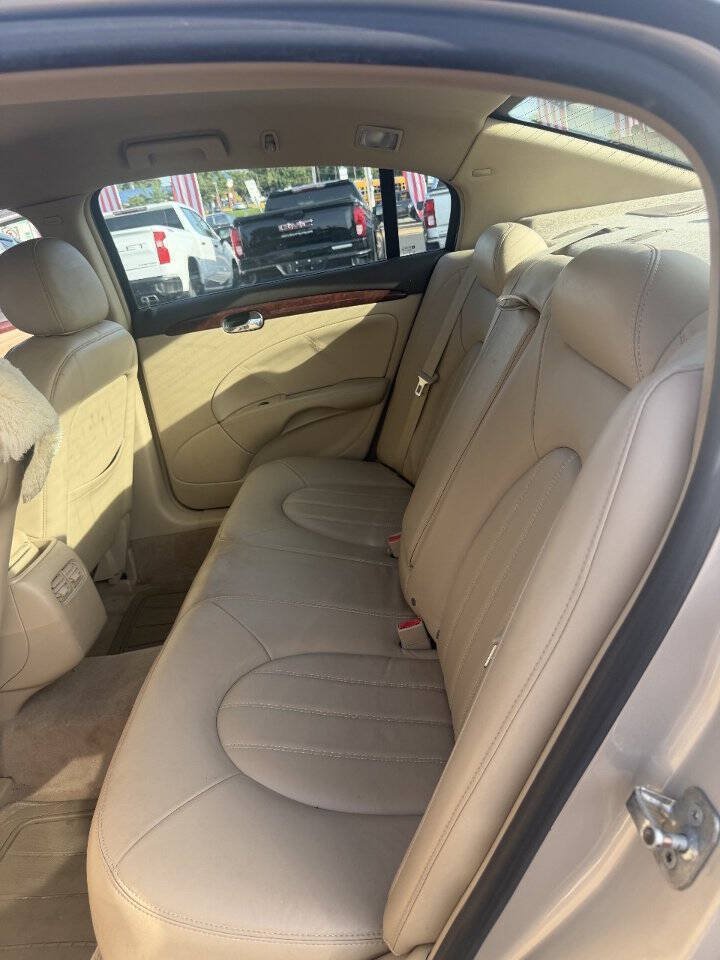 Used 2008 Buick Lucerne CXL w/ Ultra Confidence Package FWD image 11