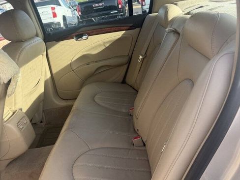 Used 2008 Buick Lucerne CXL w/ Ultra Confidence Package FWD image 11