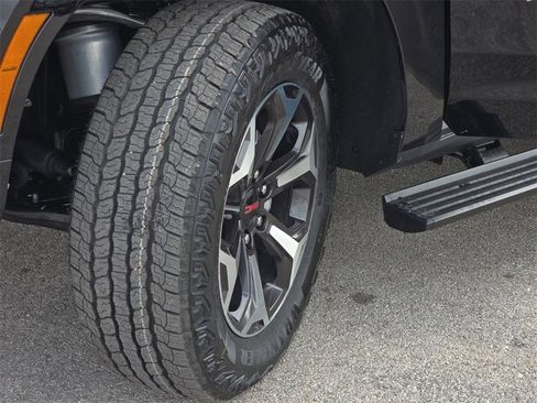 New 2026 GMC Yukon XL AT4 Ultimate w/ LPO, Floor Liner Package image 32