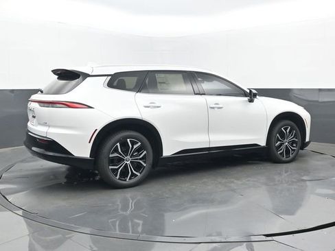 New 2026 Toyota Crown Signia AWD/4WD image 2
