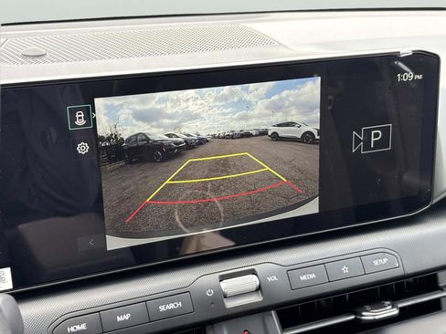 New 2025 Kia K4 LX image 25