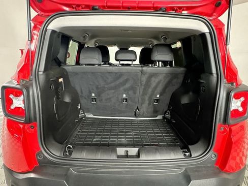 Used 2022 Jeep Renegade Latitude image 28