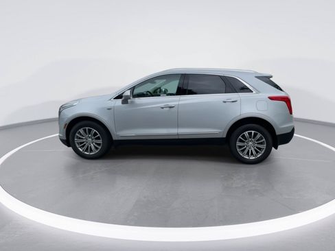Used 2017 Cadillac XT5 Luxury w/ Driver Awareness Package AWD/4WD image 5