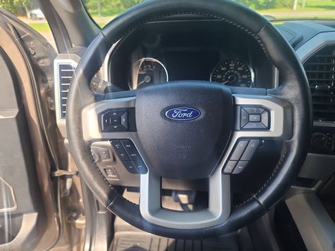 Used 2020 Ford F150 Lariat AWD/4WD image 17
