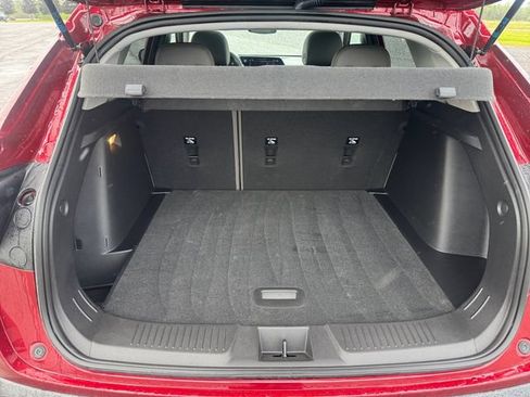 Used 2024 Chevrolet Trax ACTIV w/ Sunroof Package FWD image 19