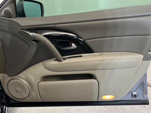 Used 2011 Acura RL image 22