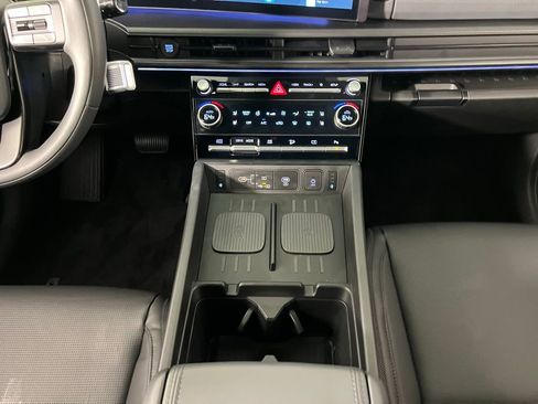 Used 2025 Hyundai Santa Fe Calligraphy image 17