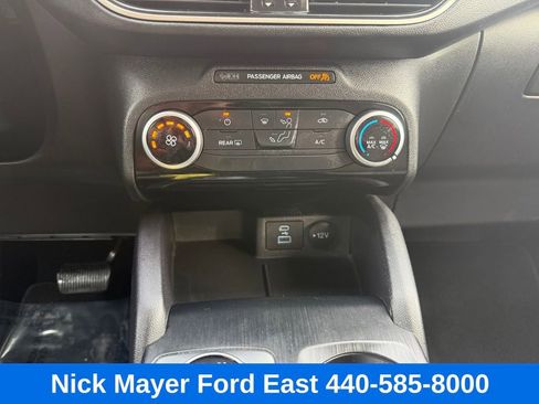 Used 2022 Ford Escape SE image 16