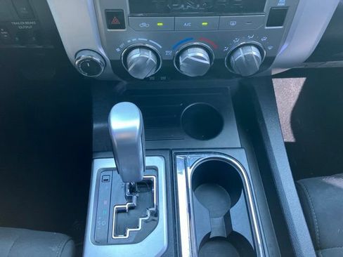 Used 2020 Toyota Tundra SR5 w/ SR5 Upgrade Package AWD/4WD image 15