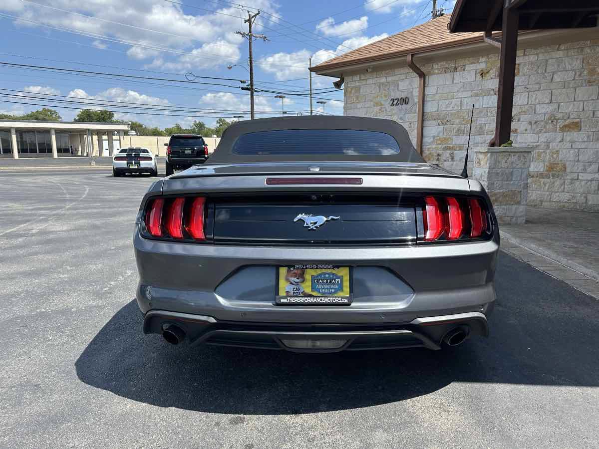 Used 2022 Ford Mustang Premium RWD image 4