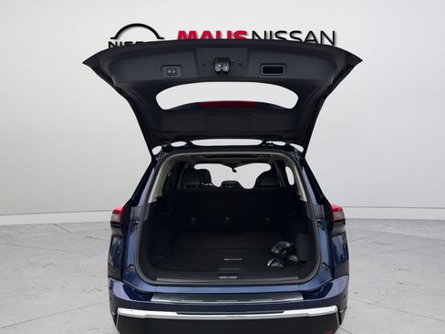 Used 2024 Nissan Rogue Platinum w/ Platinum Premium Package FWD image 11